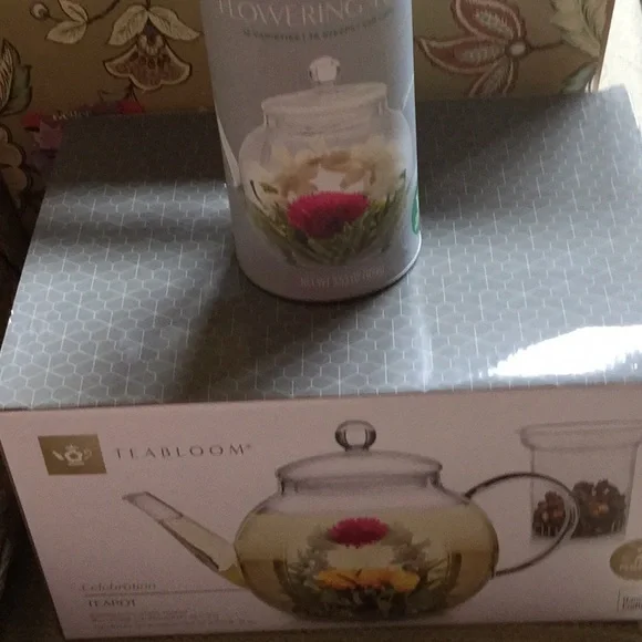 Tea bloom tea flower Easter Sunday brunch basket gift farmer’s market wonderland - Picture 8 of 12